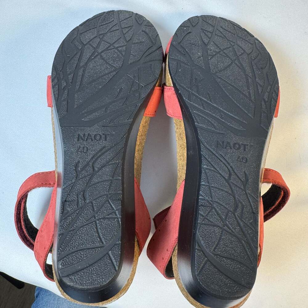 Naot Wand Red Suede Wedge Sandals EU 40 Comfort Ankle Strap Orthopedic - Picture 9 of 9